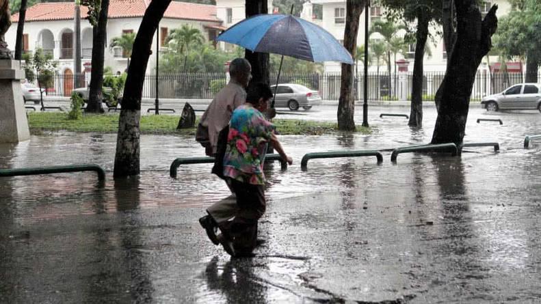 Lluvias de este 25 de abril tendrán descargas eléctricas en Zulia, los Andes y el sur