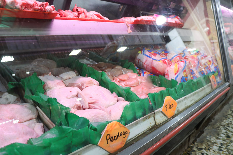 Mercado de Guaicaipuro- Pollo (Mairet Chourio)