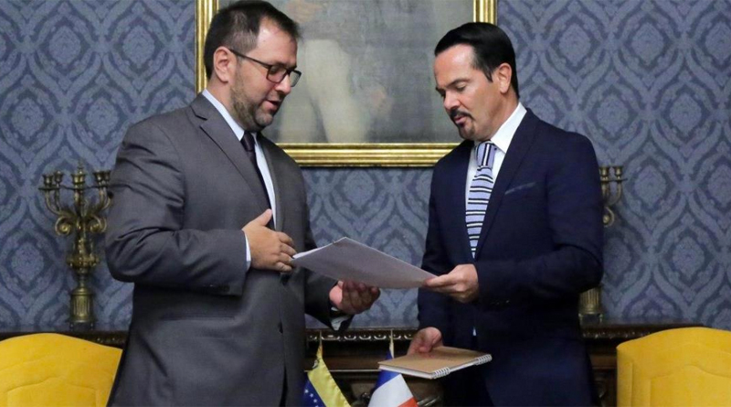 Francia cambia a su embajador en Venezuela, Romain Nadal, que irá a Argentina