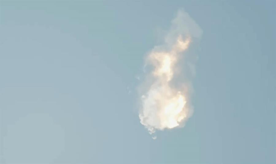 Explota el Starship en los cielos de Texas poco después de despegar