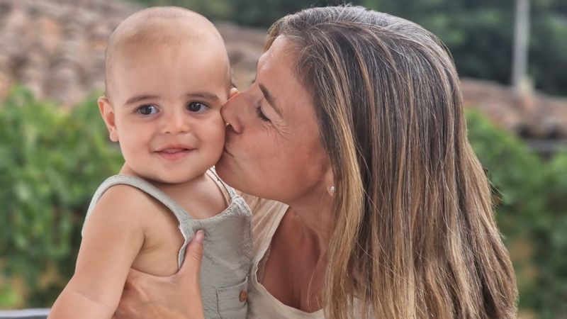 "El haber tenido a mi hijo a los 46 años me ha ayudado. La edad te da otra perspectiva"