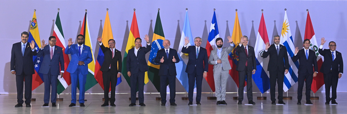 Cumbre suramericana en Brasilia
