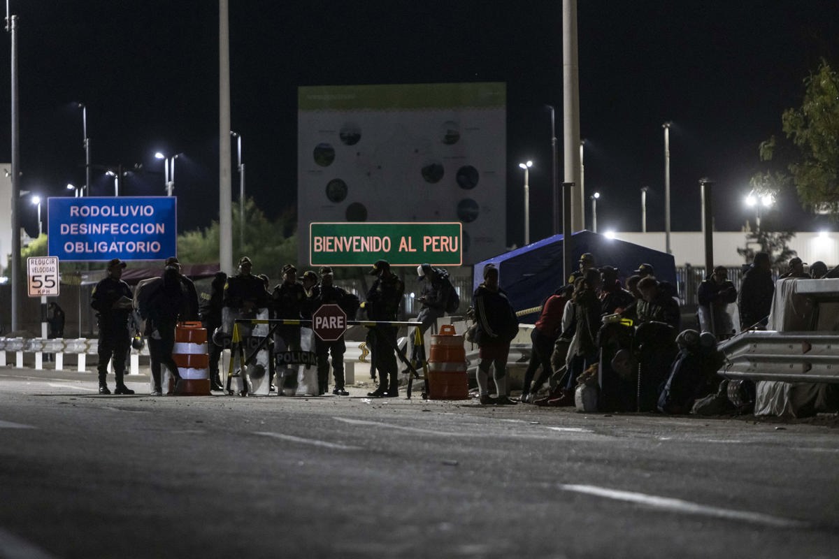 Migrantes varados en la frontera Perú-Chile