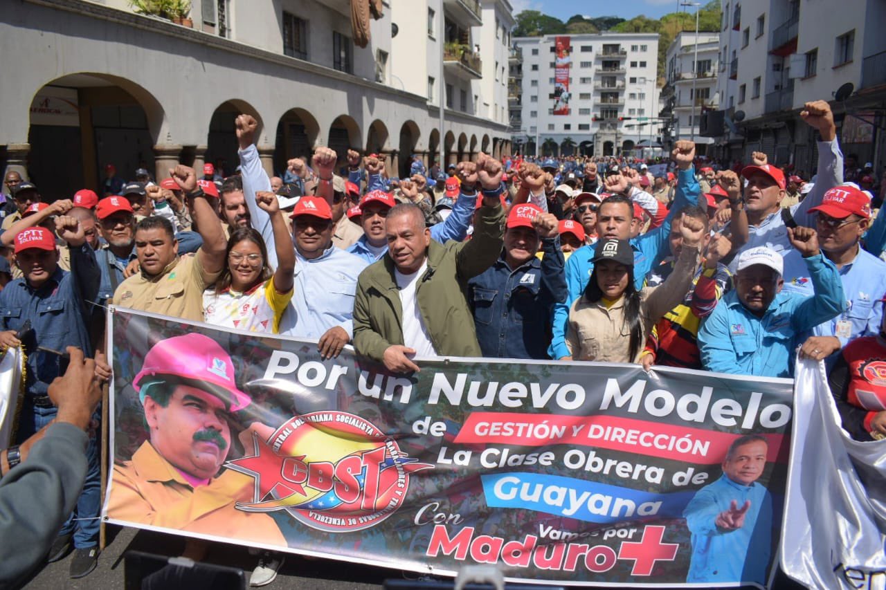 Chavismo también sale a las calles de Caracas este 1 de mayo