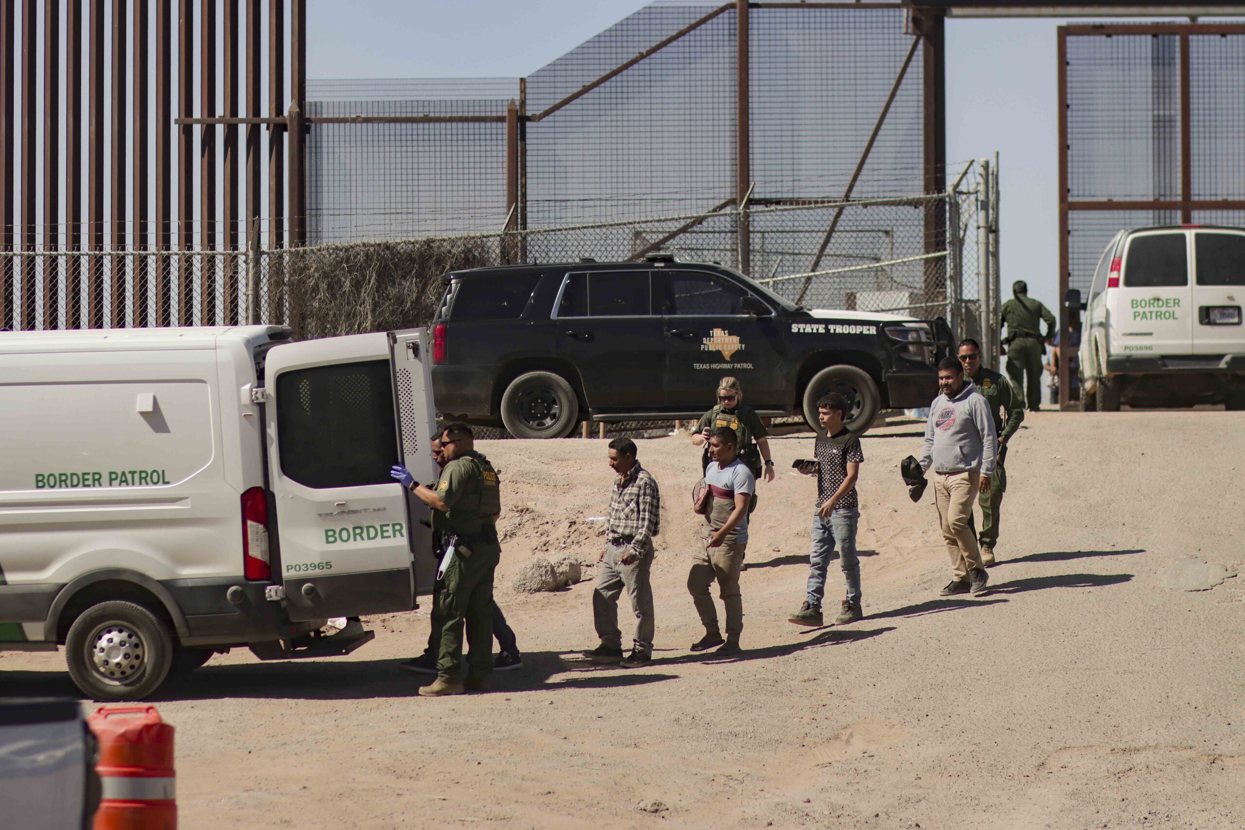 Grupos proinmigrantes presentan una demanda legal contra nuevas normas de asilo en EEUU
