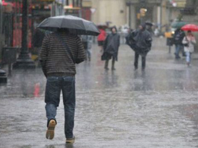 Onda tropical 1 continúa su paso por Venezuela con lluvias en centro y occidente