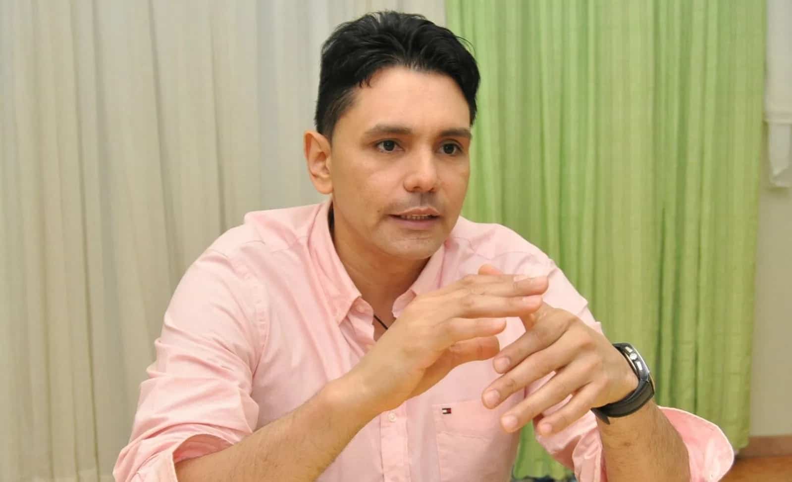 Fiscalía pide orden de aprehensión contra alcalde Ernesto Paraqueima