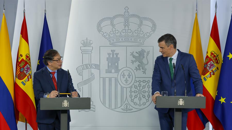 Petro y Sánchez conversaron sobre Venezuela y la necesidad de superar "el bloqueo político"