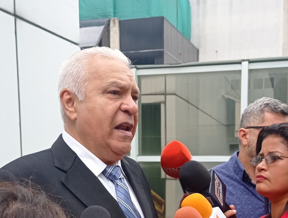 La imagen tiene un atributo ALT vacío; su nombre de archivo es Inscritos-en-las-primarias-Caracas-1-e1687641611904.jpg