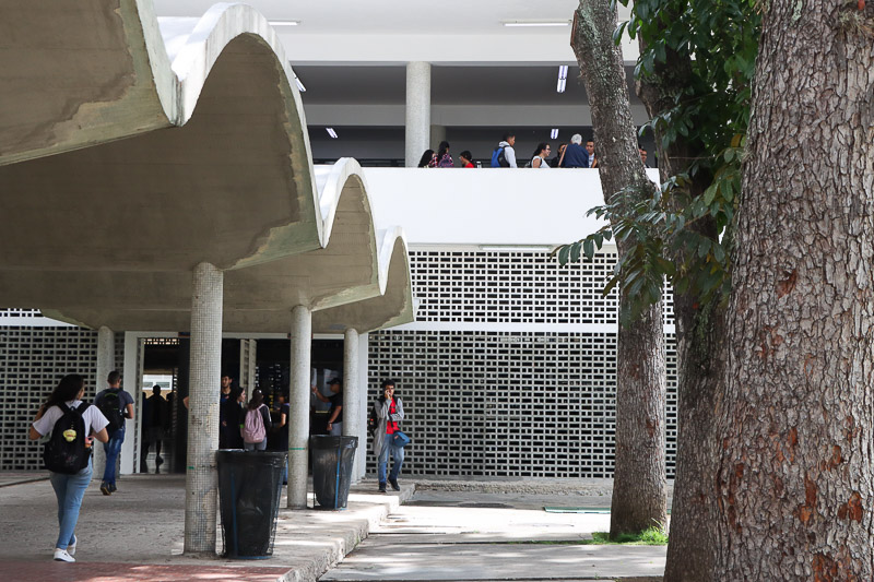 La Universidad en modo “avión”