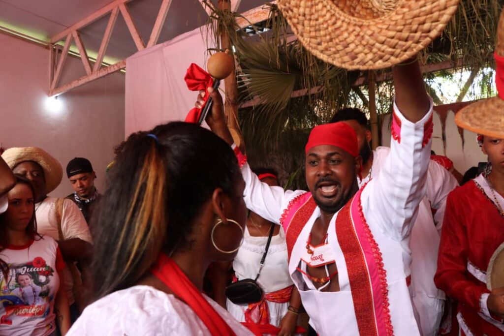 Curiepe cantó, bailó y celebró a San Juan Bautista