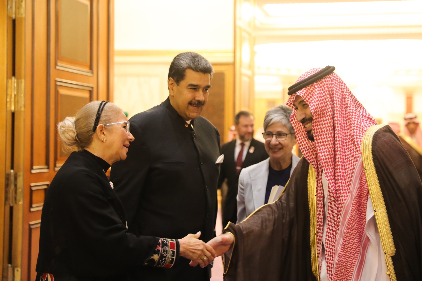 Maduro informa su llegada a Venezuela tras gira por Turquía y Arabia Saudí
