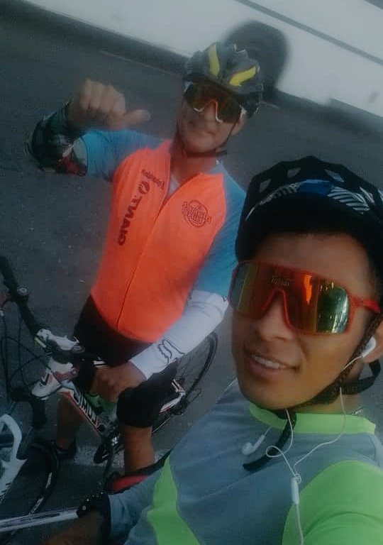 dos ciclistas