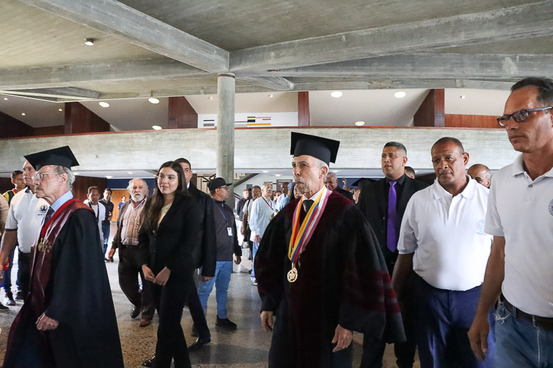 Victor Rajo rector de la UCV (Mairet Chourio)