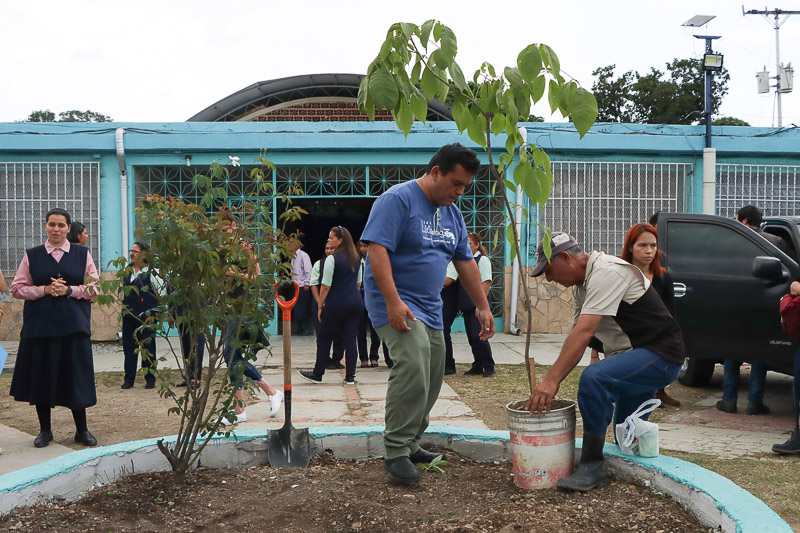 Primera escuela sostenible en Venezuela- Carabobo (Mairet Chourio)