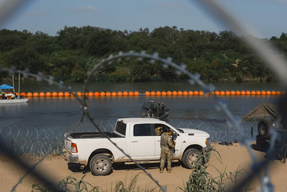 López Obrador califica de "exterminio" nuevas medidas contra migrantes de Texas