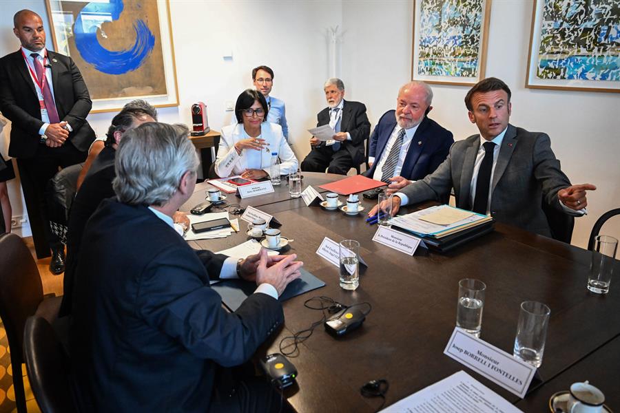 Comando de María Corina rechaza encuentro entre Delcy Rodríguez y Gerardo Blyde en Bruselas