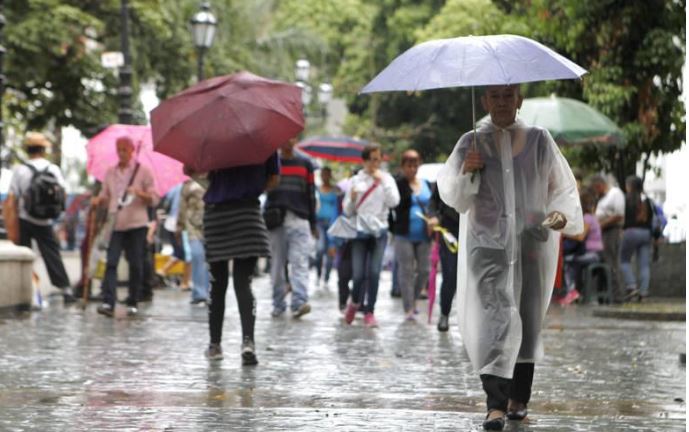 Lluvias en la tarde y noche por la onda tropical 16 en Venezuela