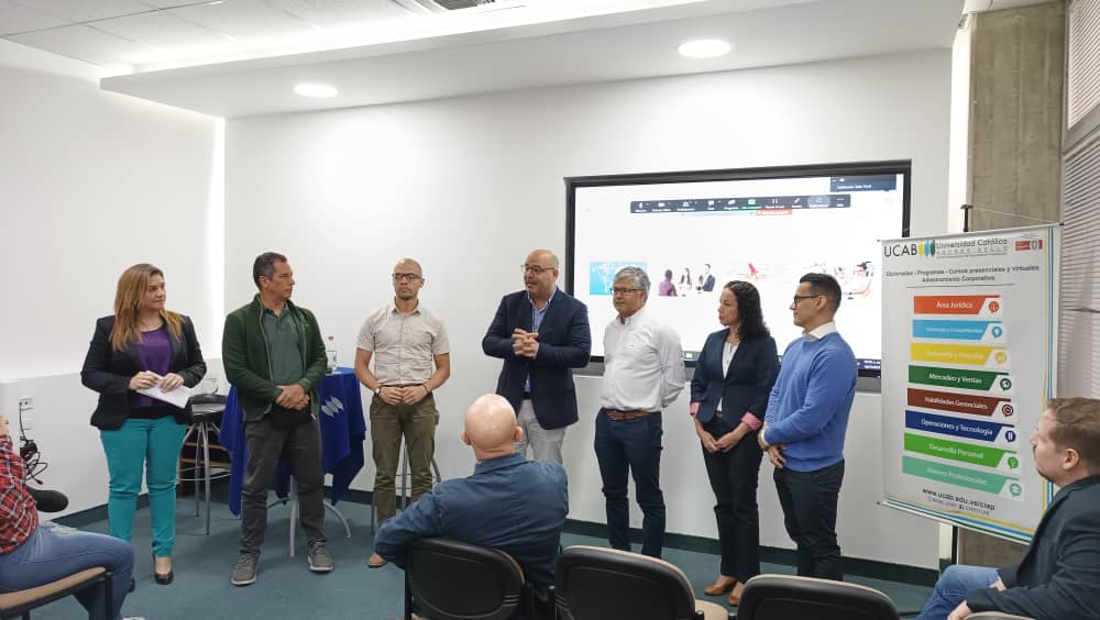Voluntariado de Conocimiento: Ucab presenta iniciativa de cursos abiertos