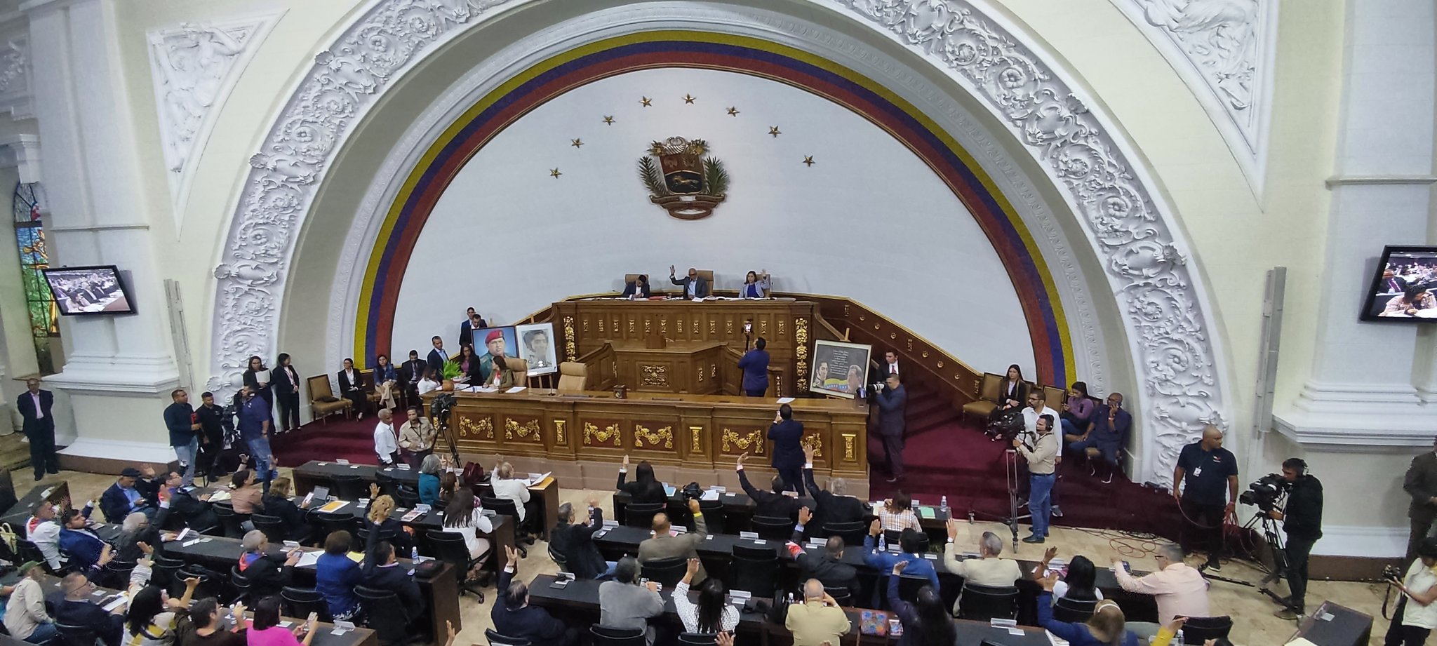 Parlamento de 2020 se declara en sesión permanente para nombrar nuevo CNE