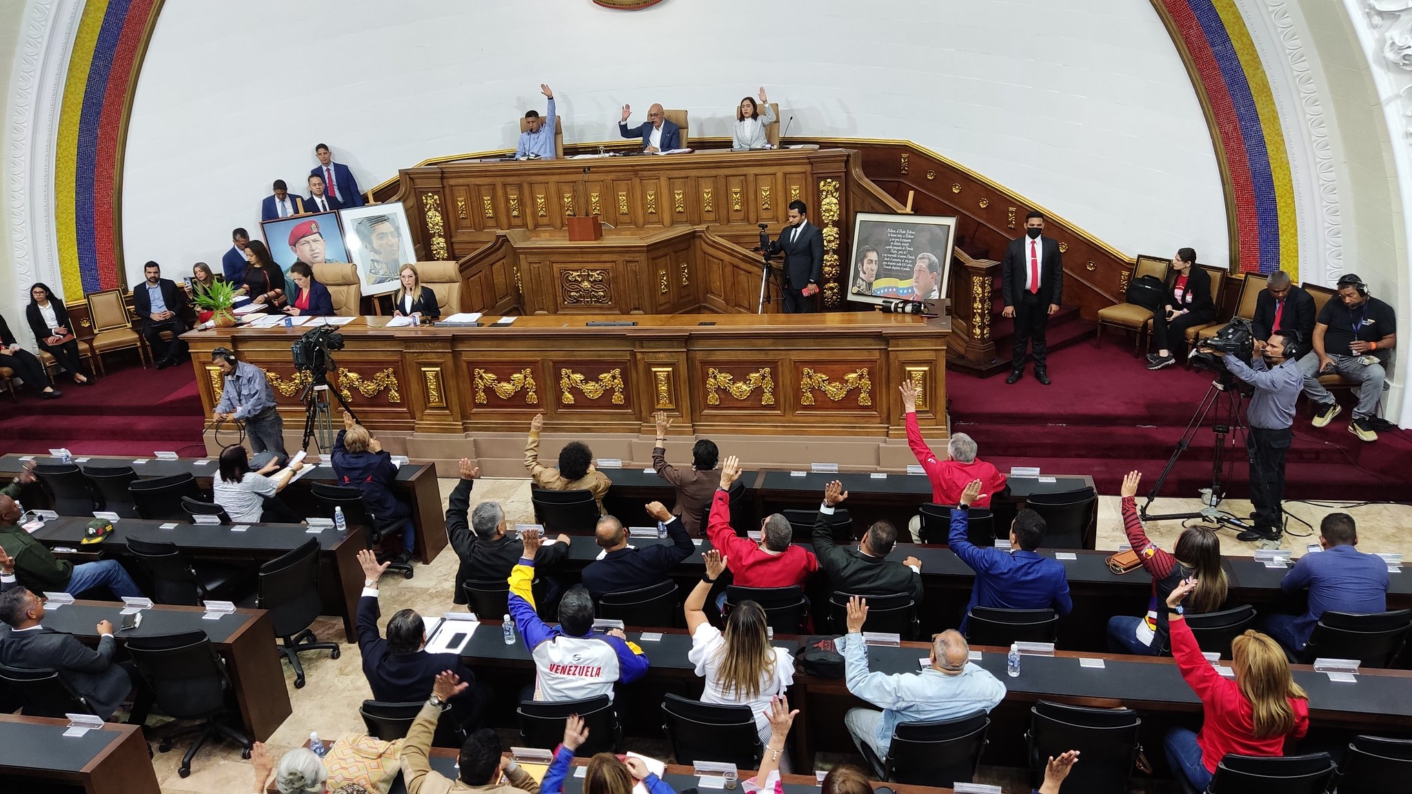 Tres claves del «acelerado» proceso para escoger un nuevo CNE en el Parlamento de 2020
