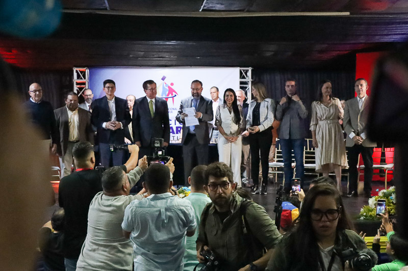 Debate de candidatos y candidatas a la primaria fue suspendido
