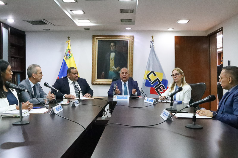Nuevo CNE evidencia negociaciones bilaterales y poco interés del gobierno en volver a México, dicen analistas
