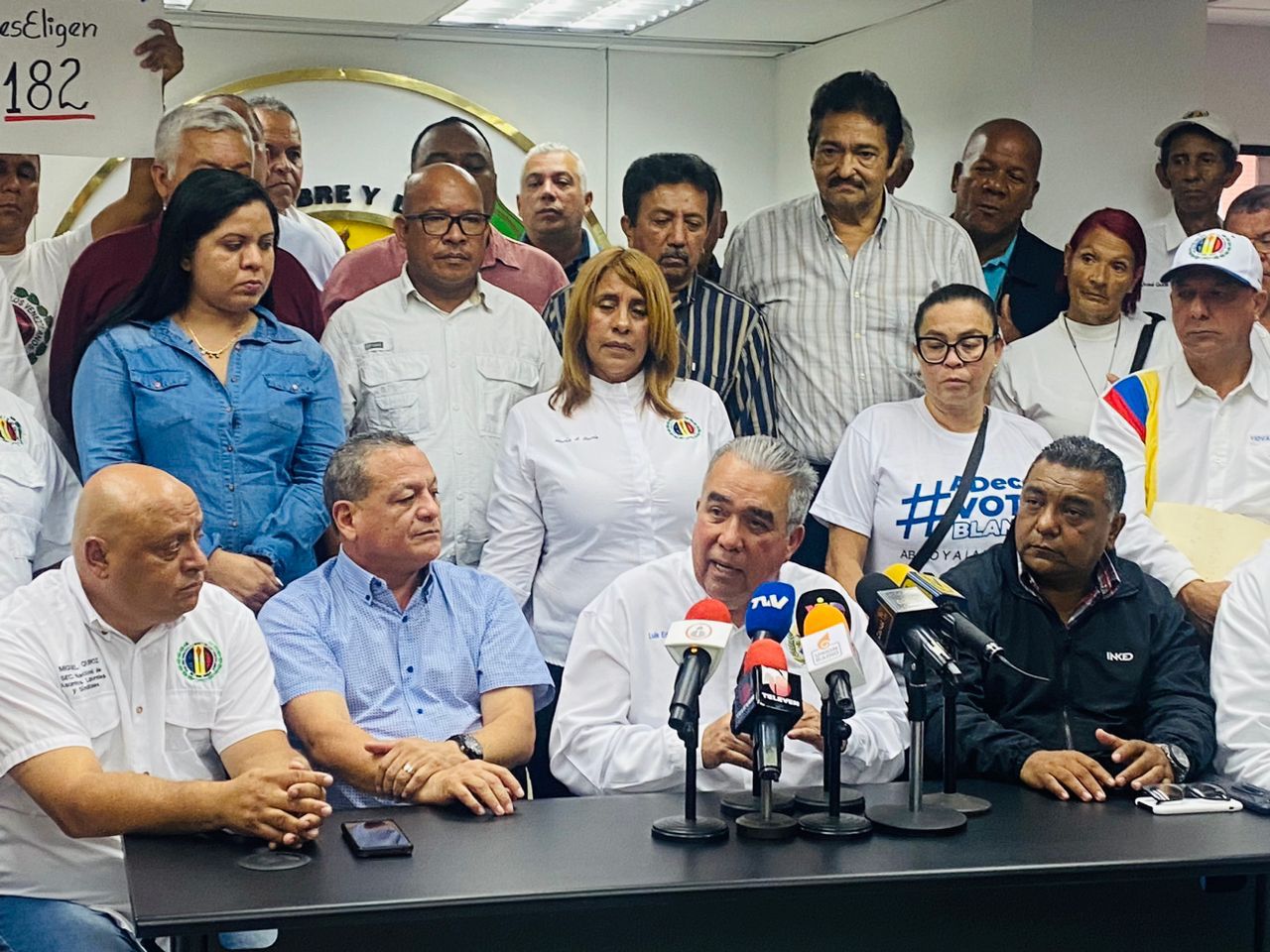 Dirigentes de AD intervenida reiteran exigencia de primarias a Bernabé Gutiérrez