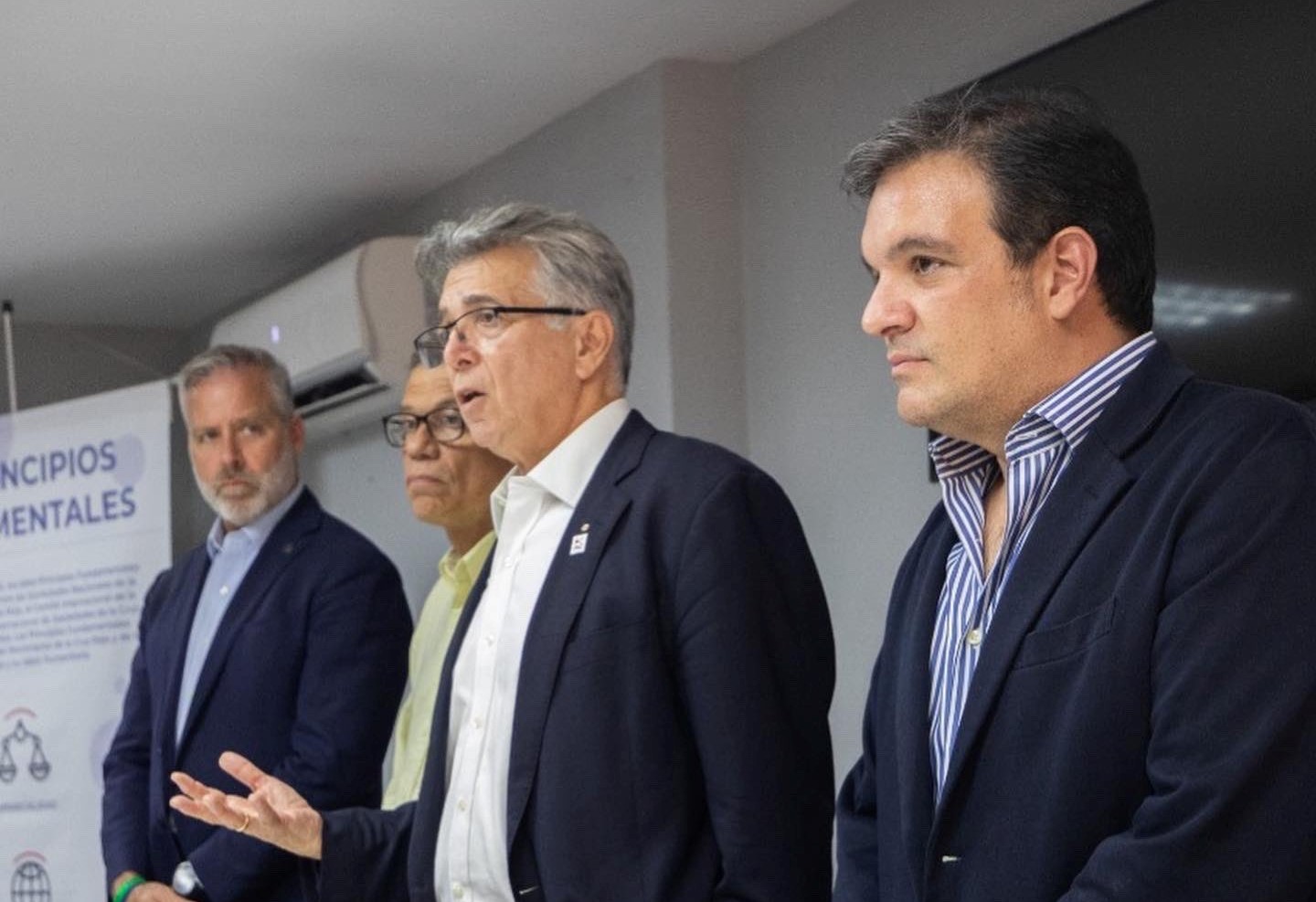 Cruz Roja Venezolana recibe dos delegados de la Ifrc en Caracas