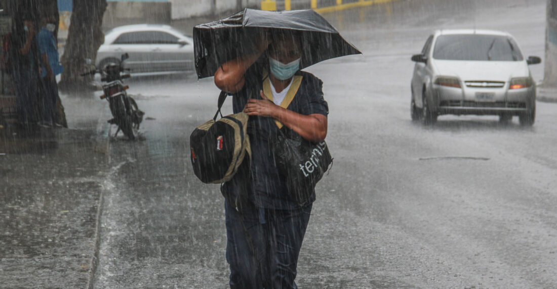 Lluvias y descargas eléctricas este 28 de agosto en zonas de Venezuela