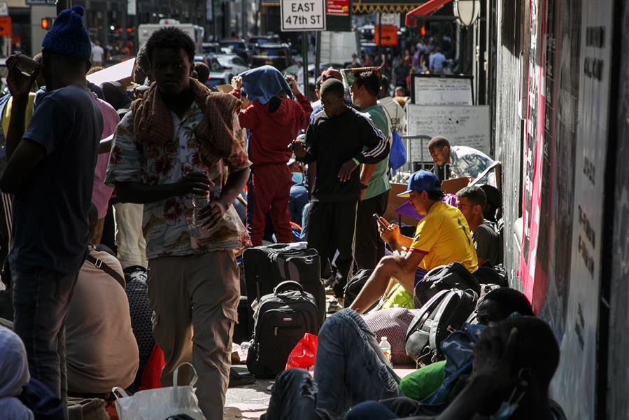 Nueva York creará albergue para 1.000 migrantes en Randall's Island