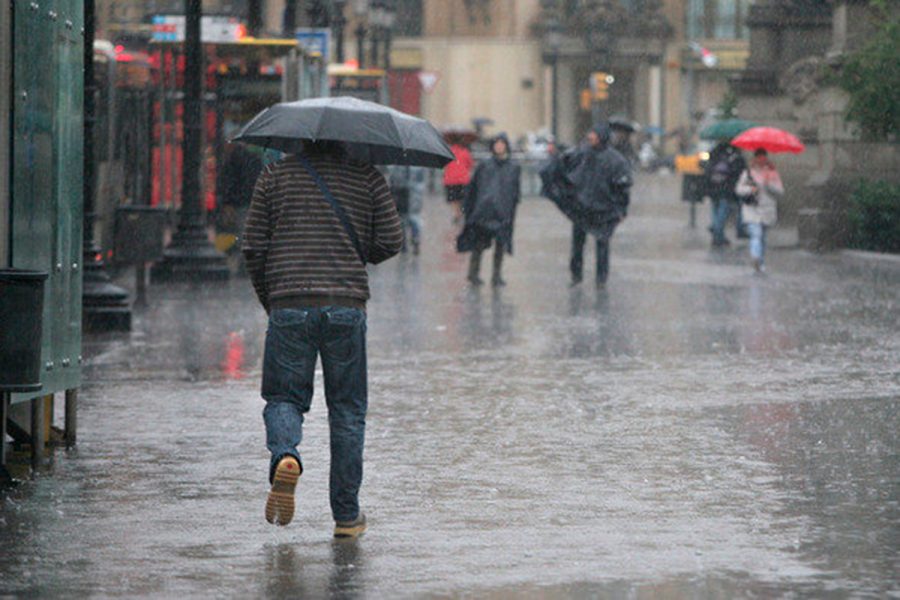 Onda tropical 25 trae más lluvias para Venezuela