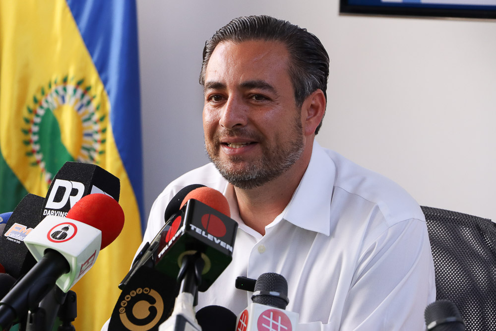 Alcalde de Baruta niega hechos de corrupción pero no permite preguntas de la prensa