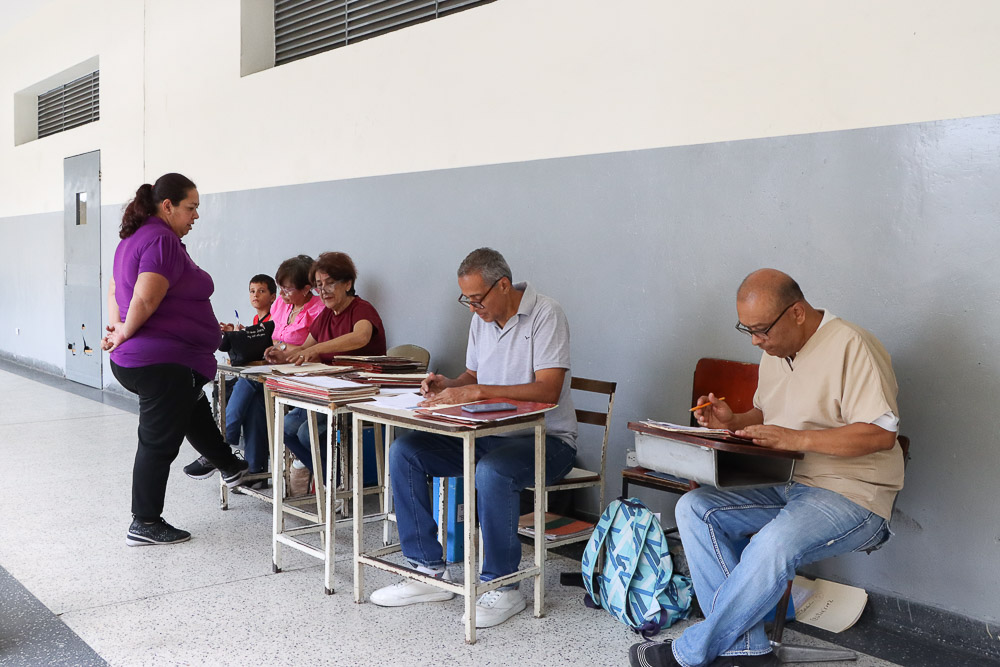 Reinicio de actividades administrativas en las escuelas (Mairet Chourio)