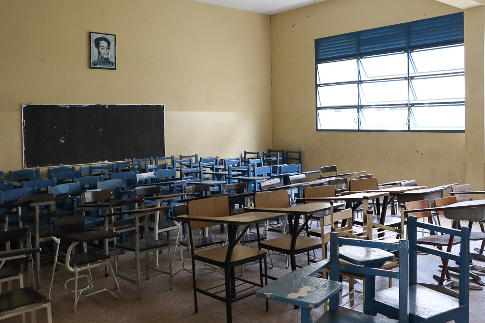 Reinicio de actividades administrativas en las escuelas (Mairet Chourio)