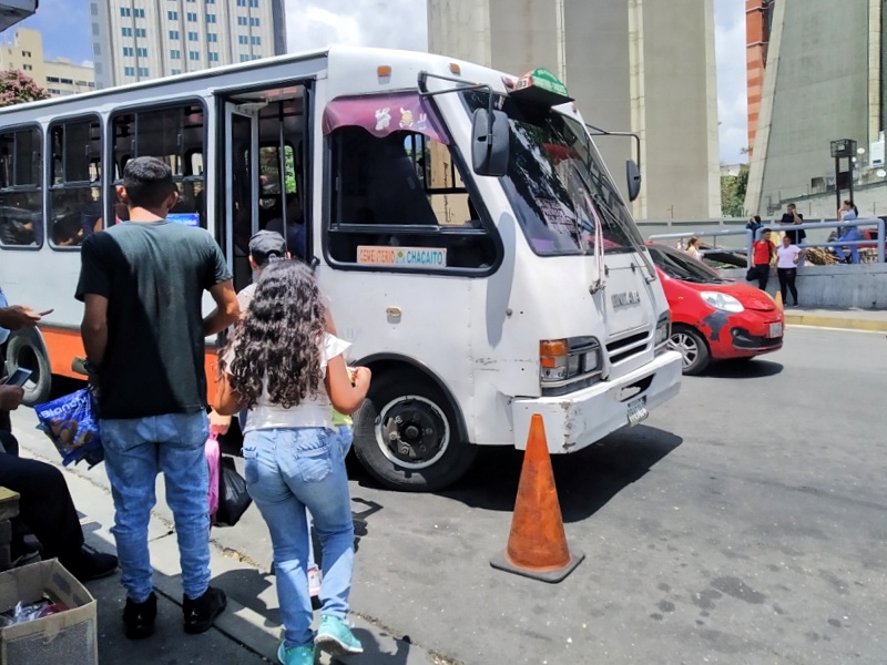 Transporte público- pasaje- autobuses (Mairet Chourio)
