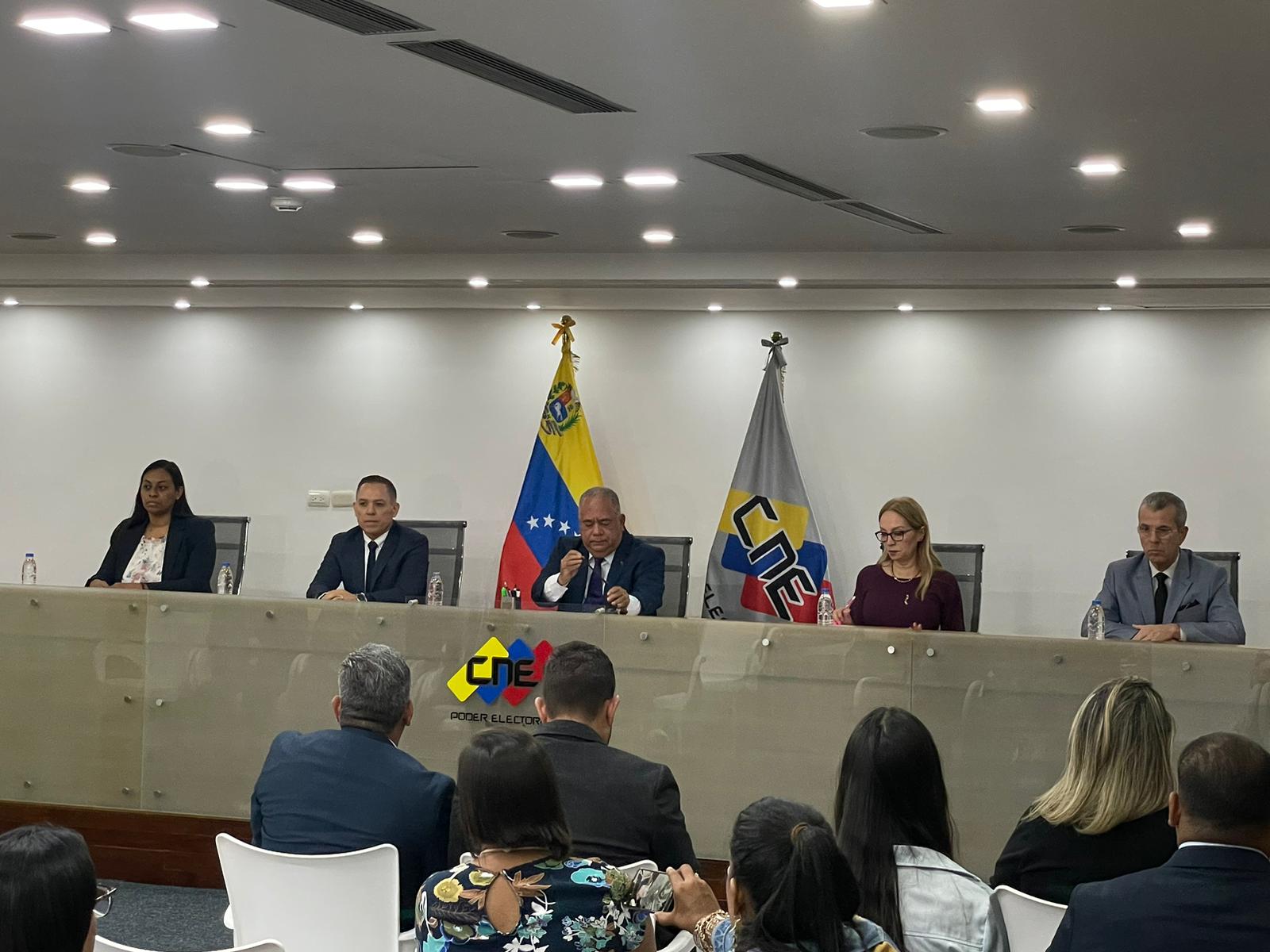 CNE anuncia que dará apoyo técnico a la primaria opositora