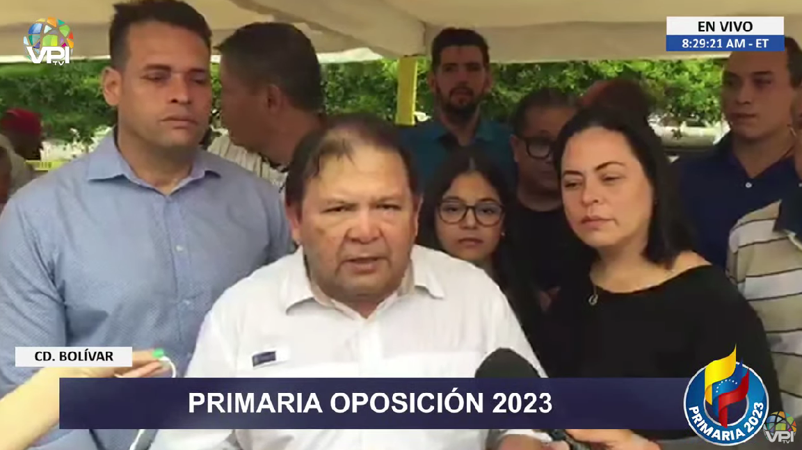 Candidato Andrés Velásquez votó en Ciudad Bolívar