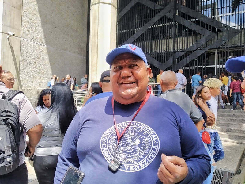 Eduardo Sánchez-Protesta en Ministerio de Educación Universitaria (Mairet Chourio)