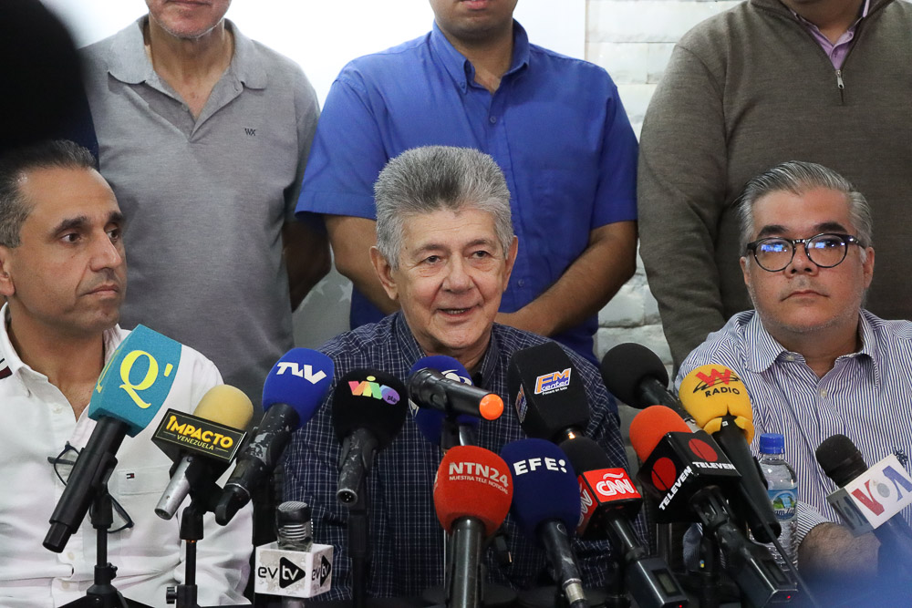 AD de Ramos Allup excluye de sus filas a tres alcaldes zulianos por llamar a participar en elecciones