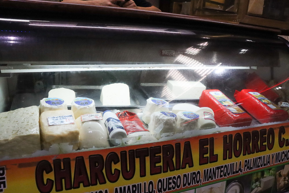 Queso -Mercado Guaicaipuro (Mairet Chourio)