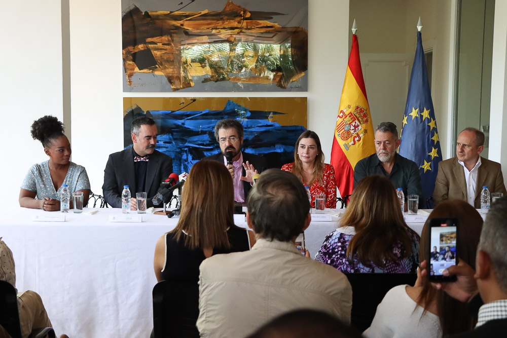 Presentación de la agenda cultural española (Mairet Chourio)