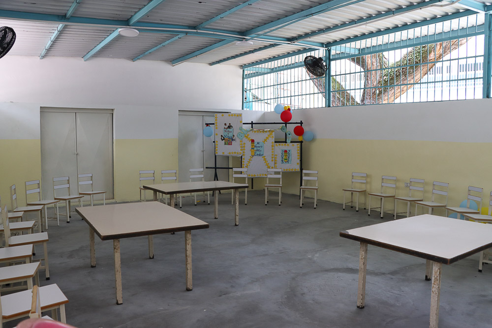 Escuelas- asistencia- Petare (Mairet Chourio)