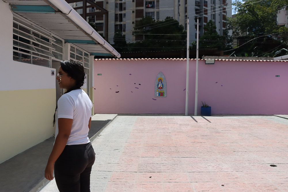 Escuelas- asistencia- Petare (Mairet Chourio)