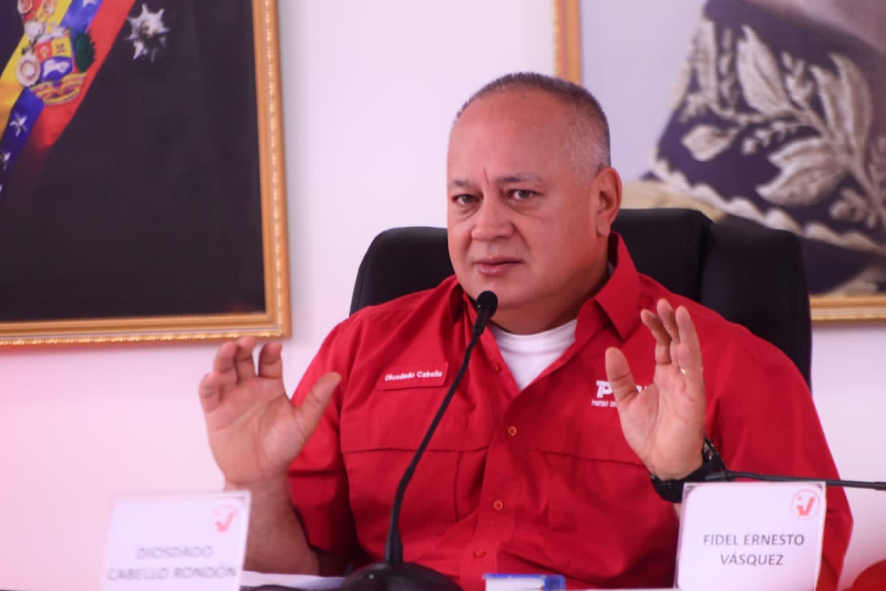 Diosdado Cabello dice que María Corina no va