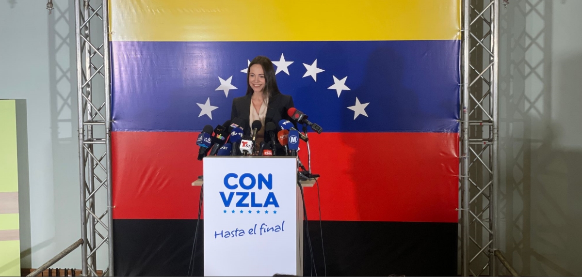 TSJ usará tesis del "desacato" en candidatura de Machado, advierte José Ignacio Hernández