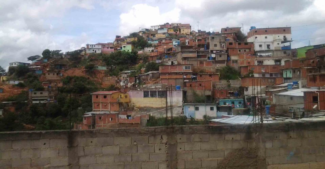 El hecho ocurrió en Los Jardines de El Valle