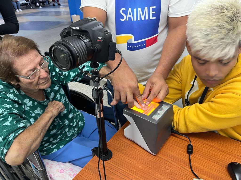 Maduro ordenó a jefe del Saime agilizar las jornadas