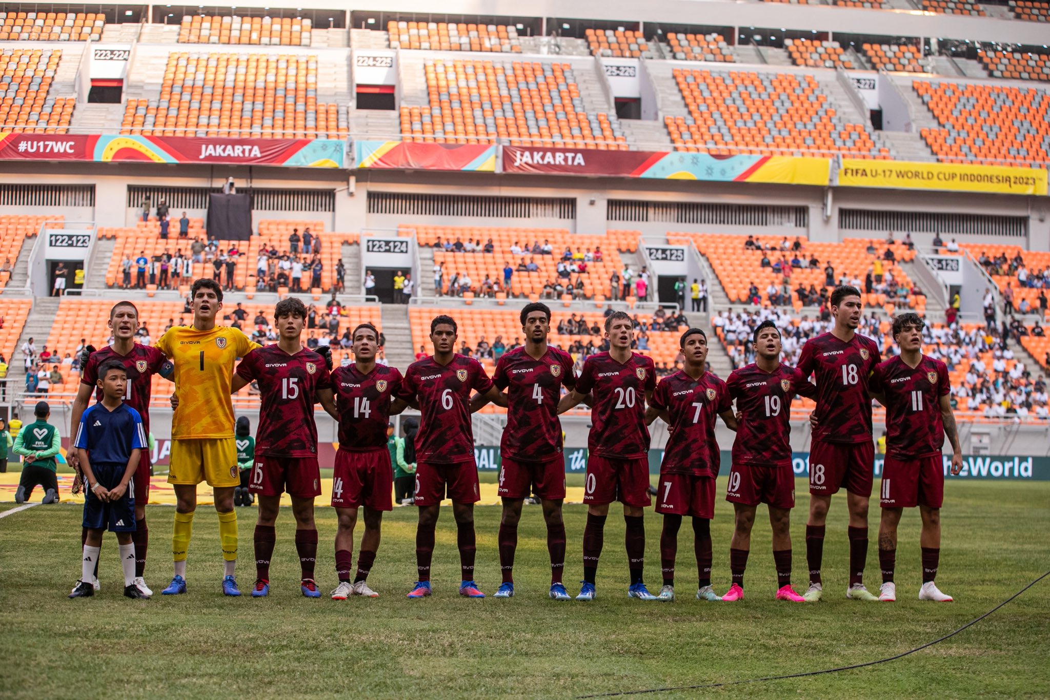 Sub 17 clasifica como mejor tercero a octavos y jugará ante Argentina