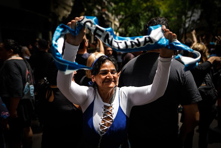 A la espera del escrutinio definitivo, la participación de 2023 en Argentina es la menor en democracia